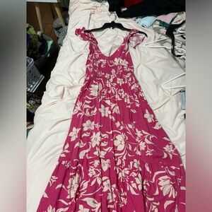 size medium; long flowing dress